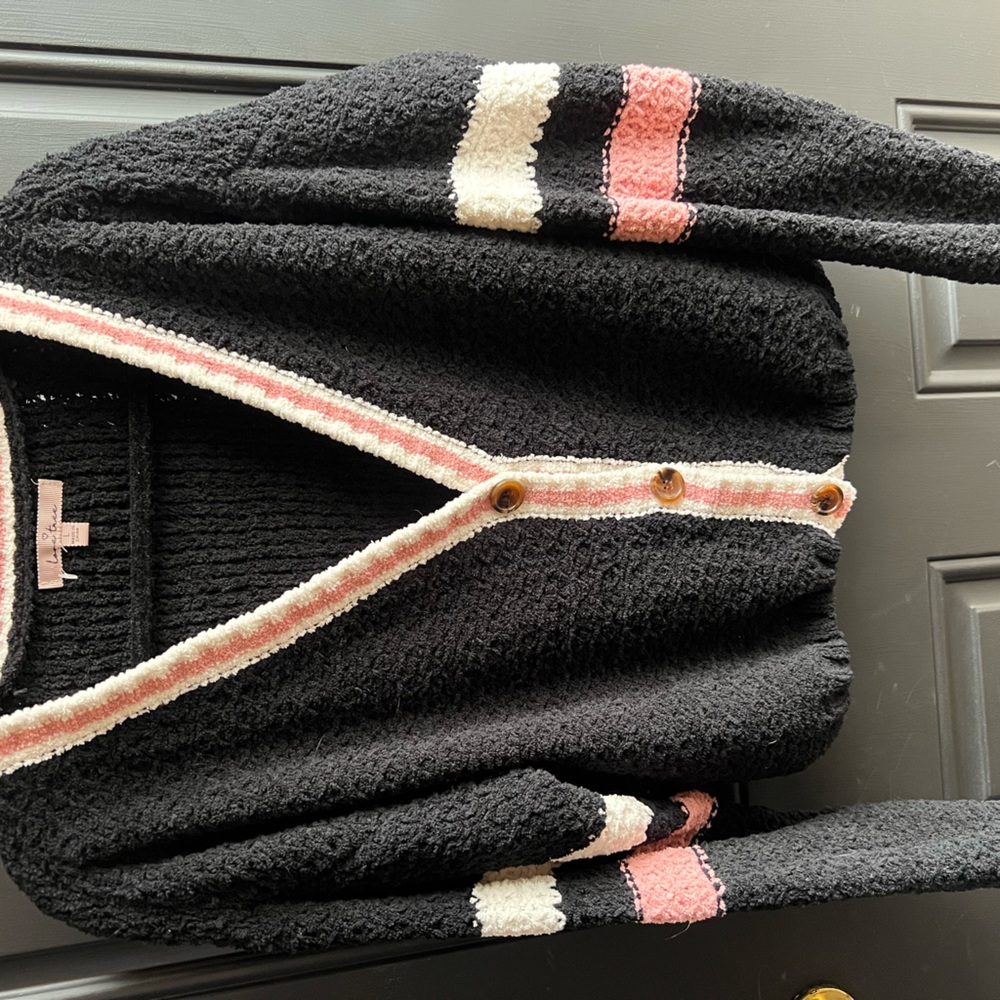 Black fuzzy sweater with color block